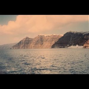 Meet your Posher, Mona